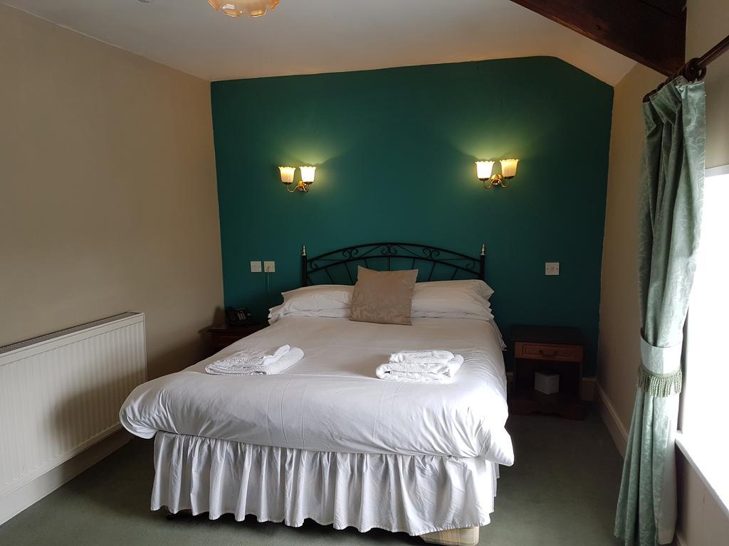 The Black Lion Royal Hotel Lampeter Bilik gambar